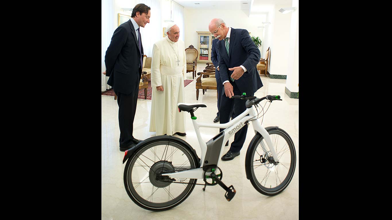 Smart eBike Popemobile