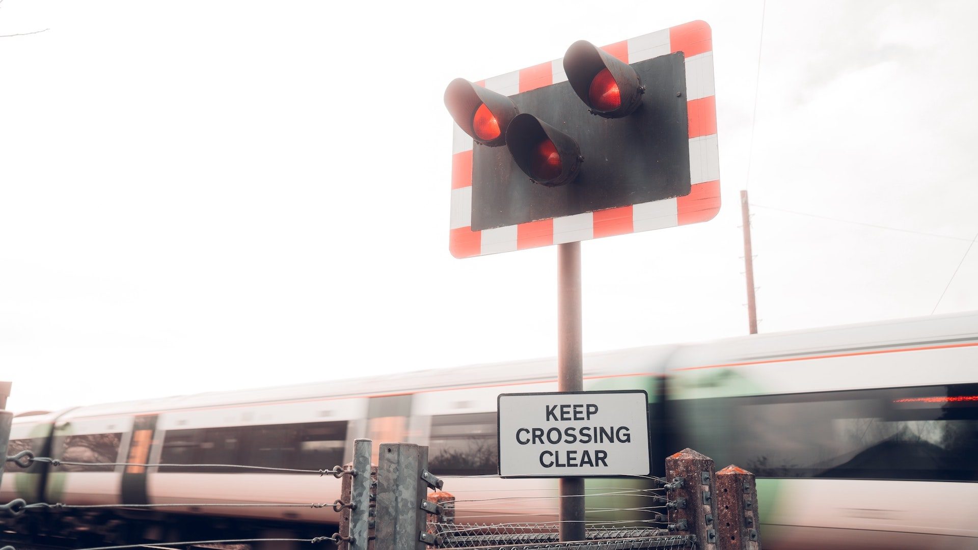 Skoda level crossing warning