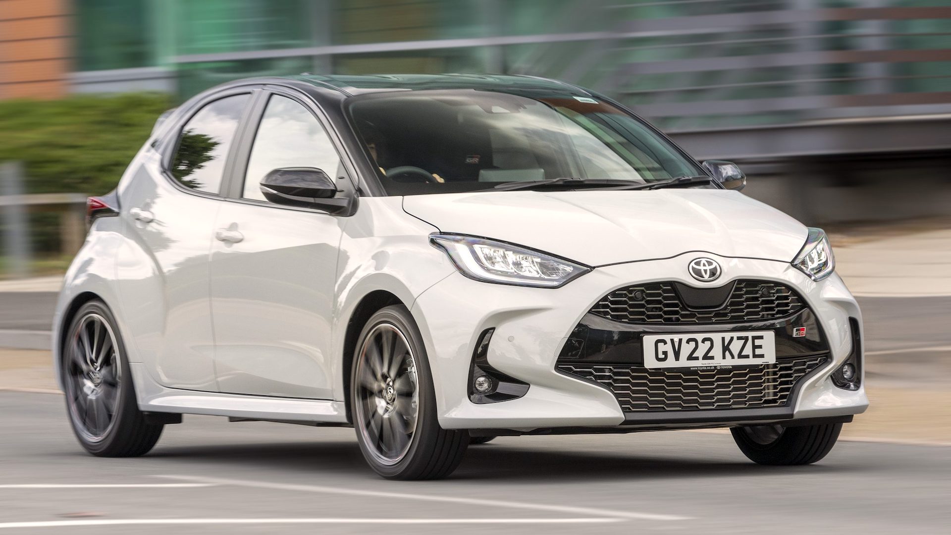 Toyota Yaris Hybrid – £275.46