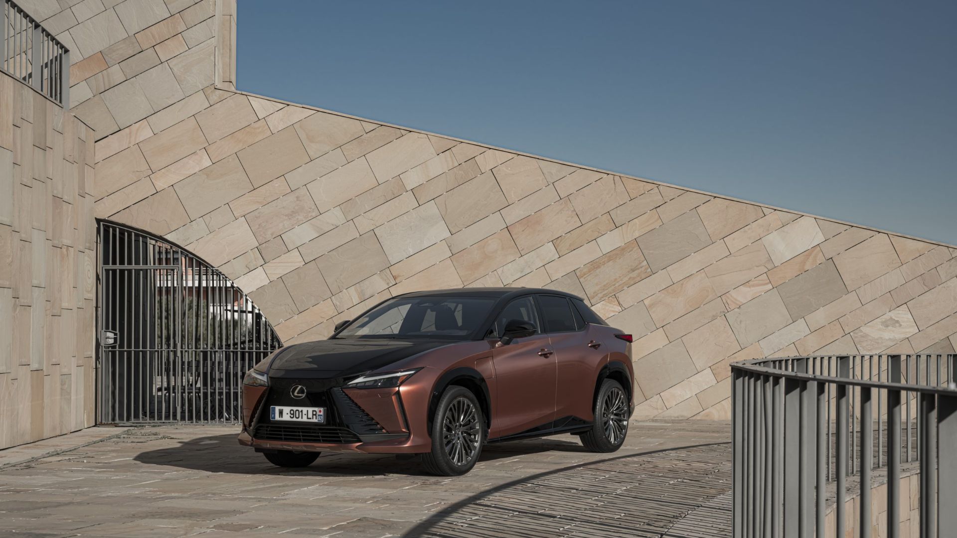 Lexus RZ 450e 2023 review