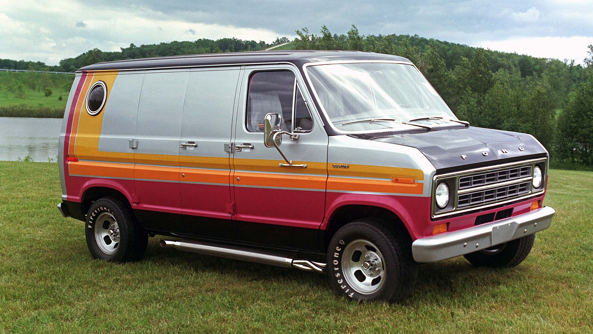 1976 Ford Cruising Van