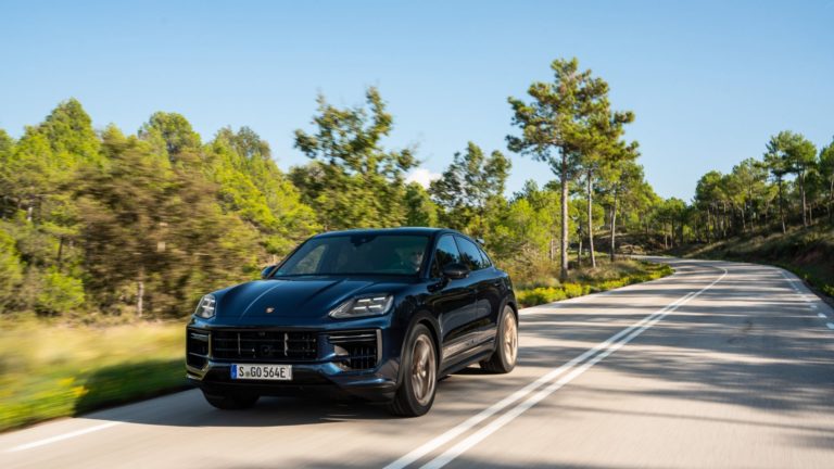 Porsche Cayenne Turbo E-Hybrid with GT Package 2023 review