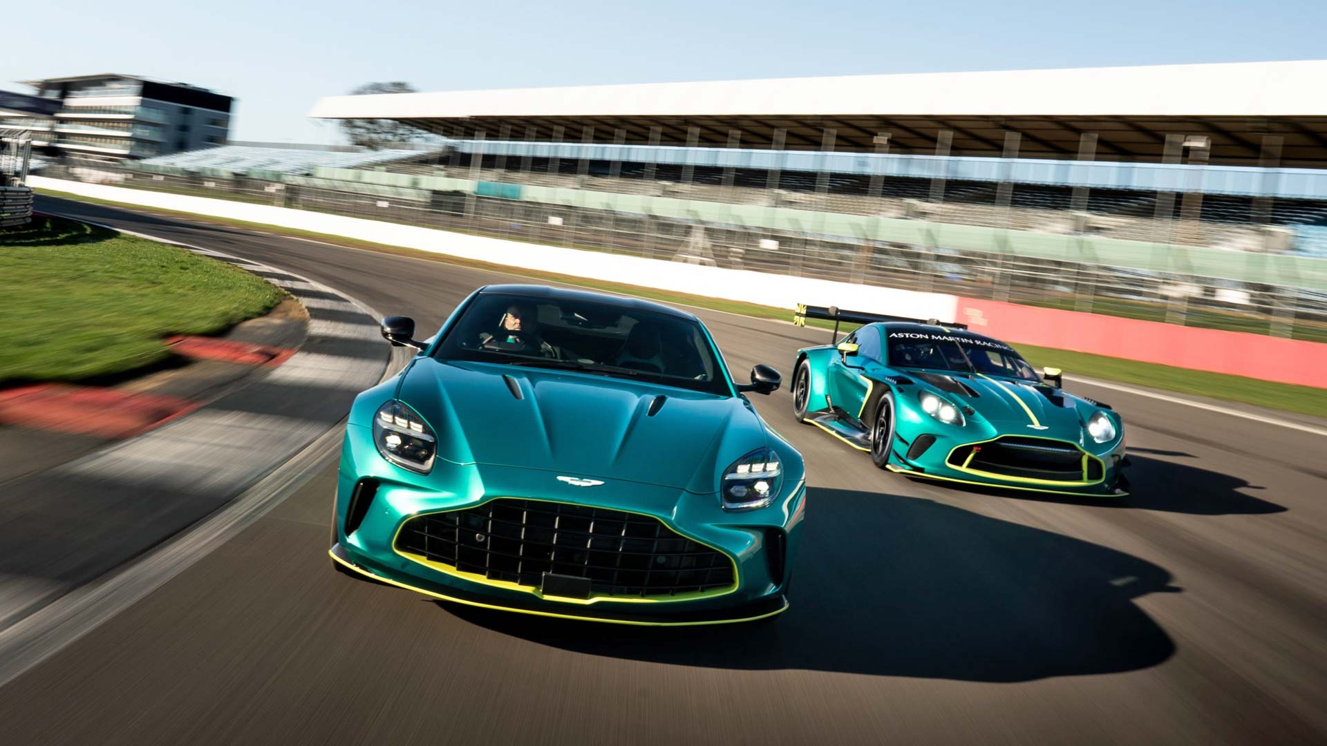 Aston Martin Racing Green Paint