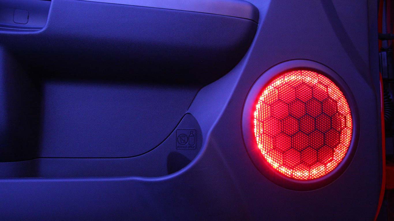 Kia Soul speaker lights