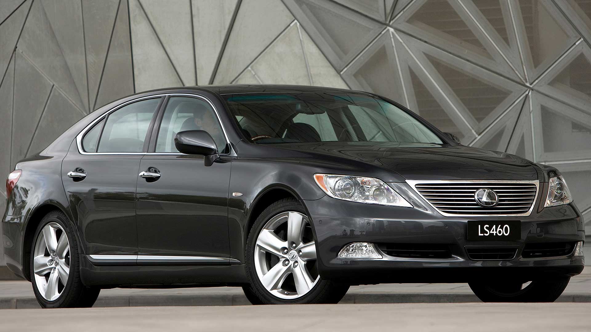 2007: Lexus LS 460