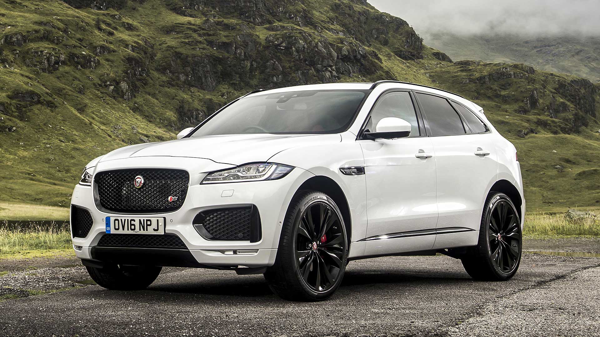 2017: Jaguar F-Pace
