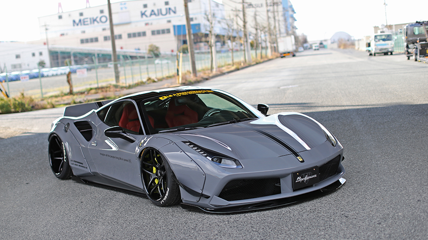Liberty Walk Ferrari 488 GTB