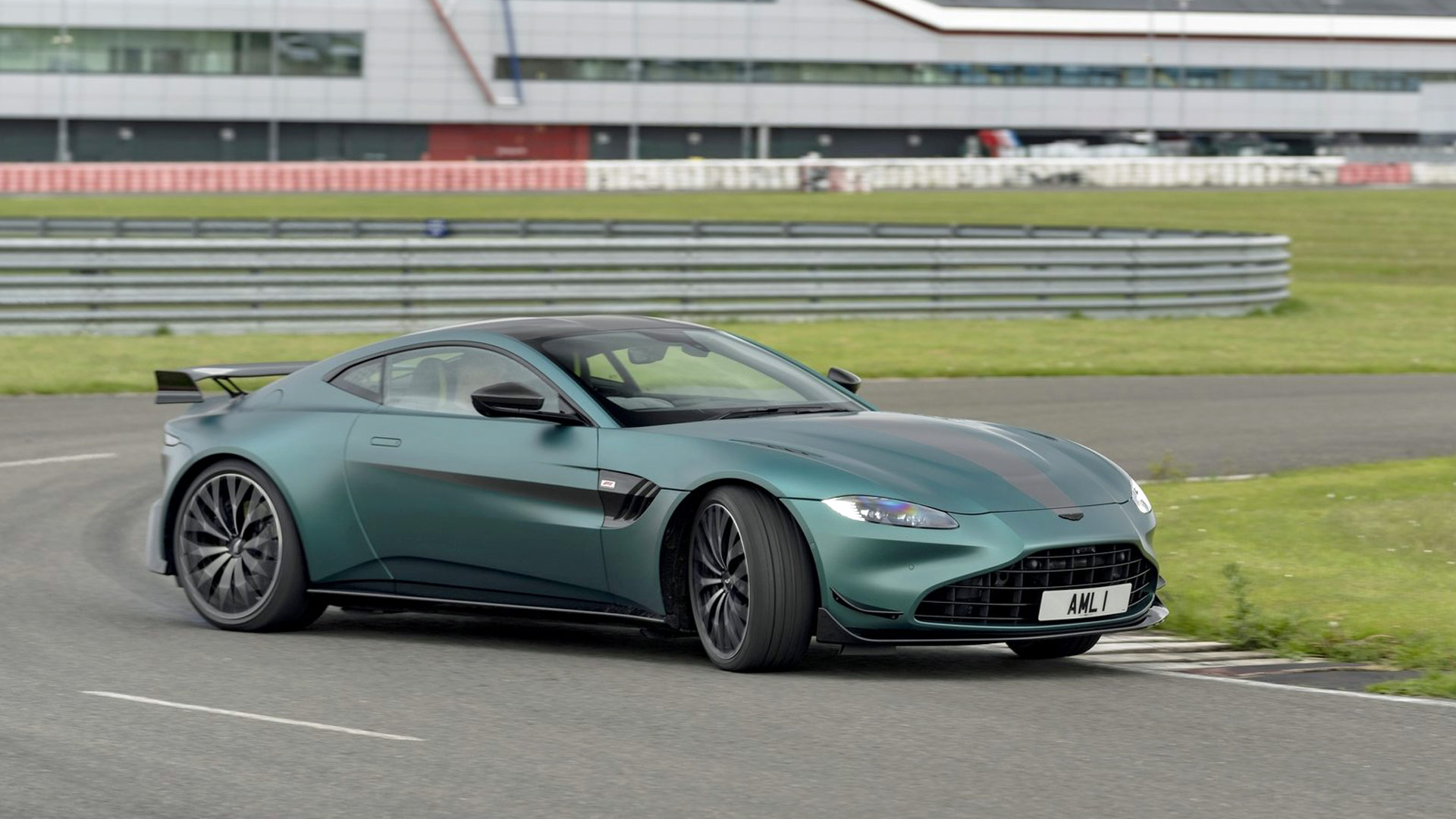 2021 Aston Martin Vantage F1 Edition
