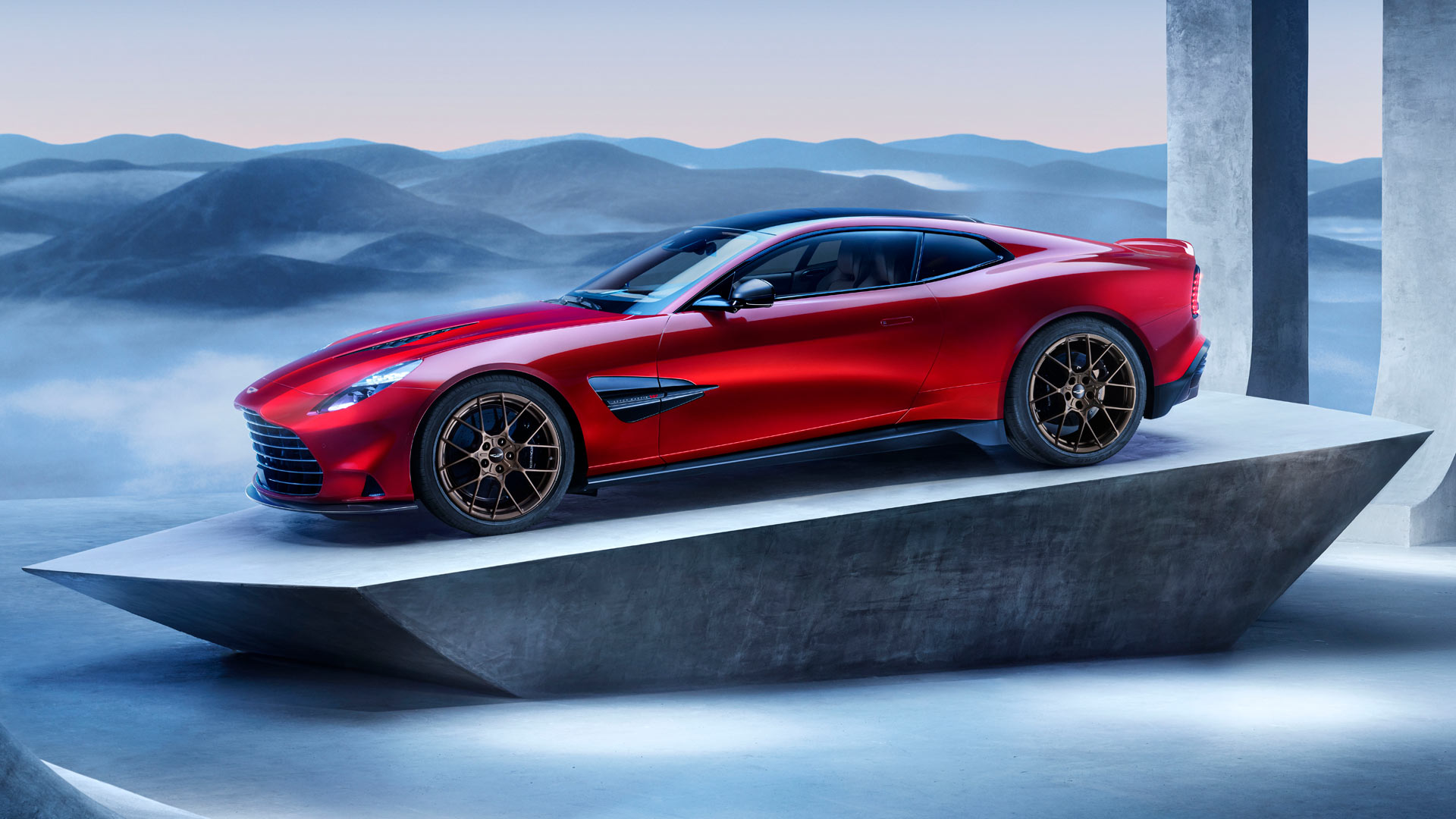 2024 Aston Martin Vanquish