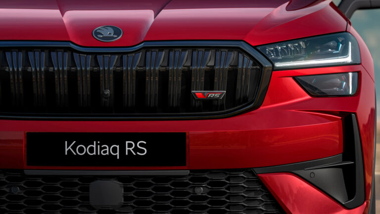 New 2025 Skoda Kodiaq vRS debuts with 265hp and 7 seats - Motoring Research