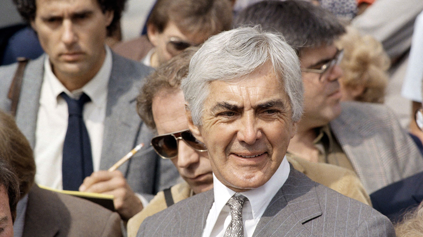 John DeLorean arrested on drugs charges