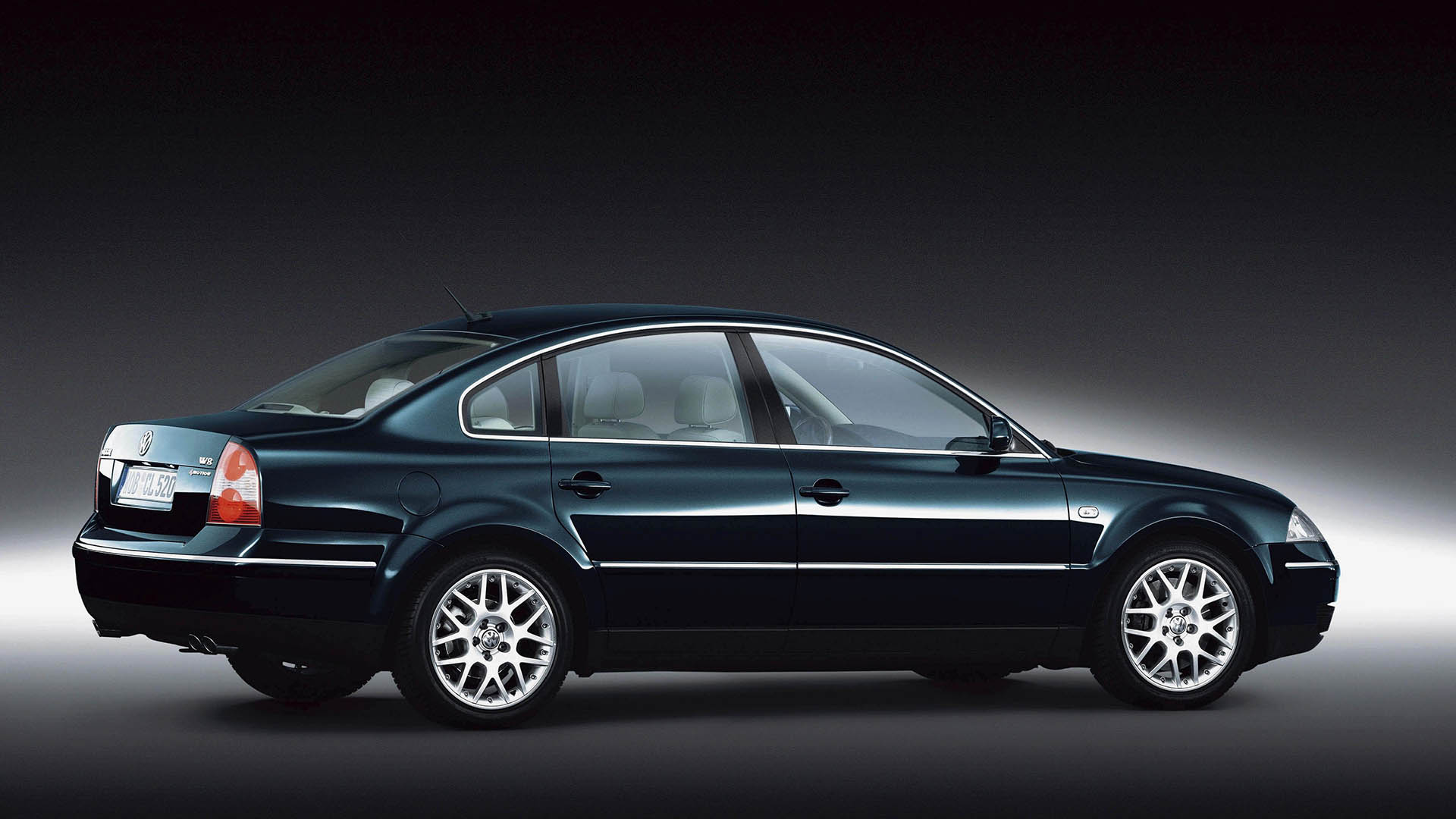 Volkswagen Passat W8