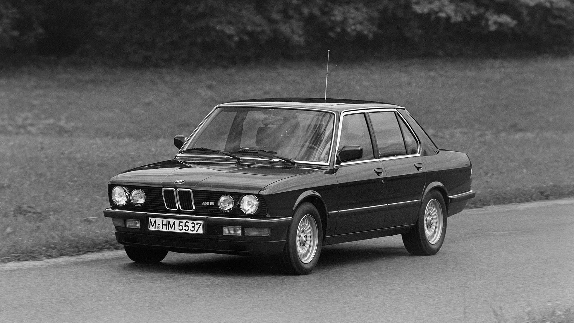BMW E28 M5