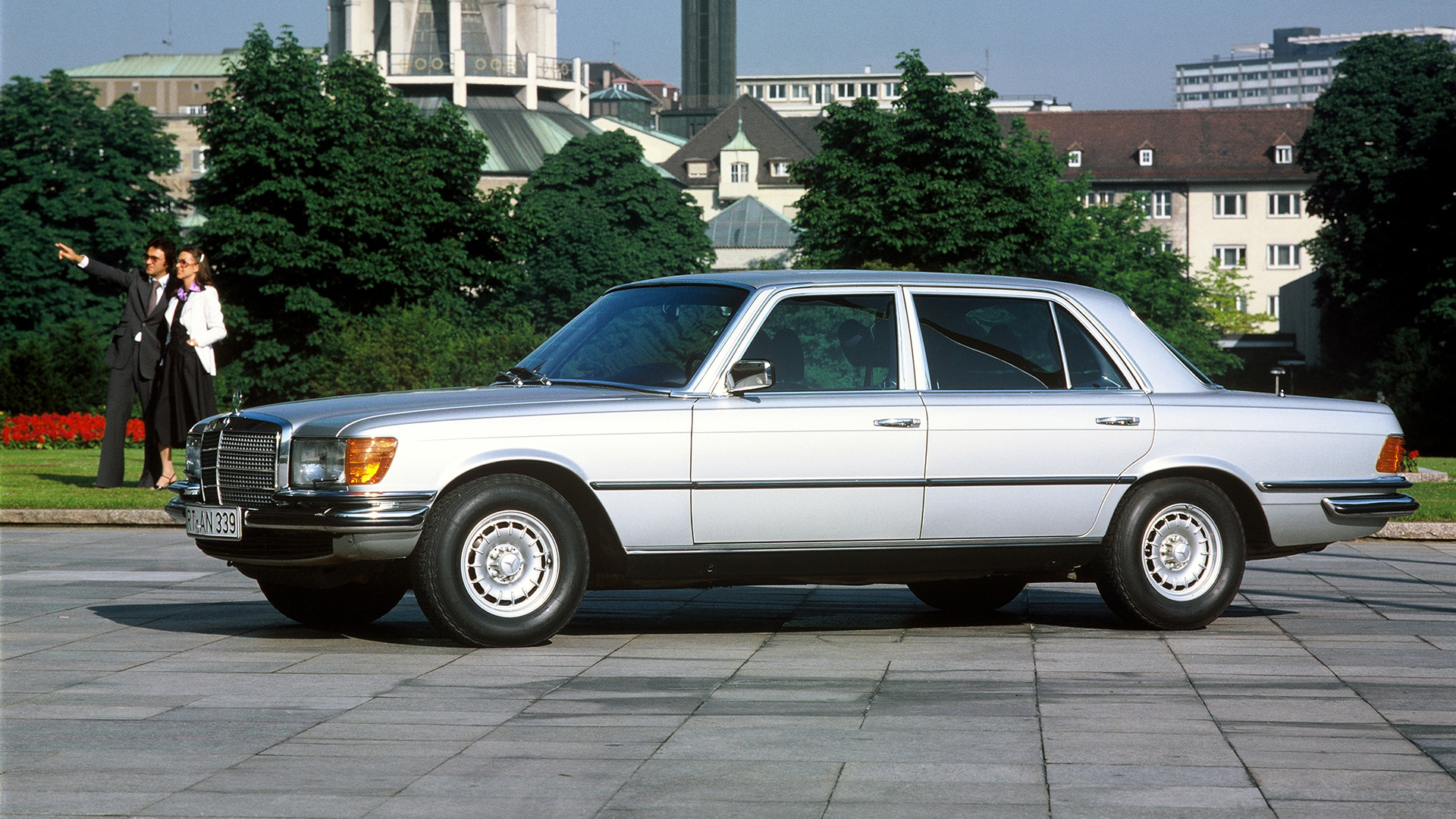 Mercedes-Benz 450 SEL 6.9