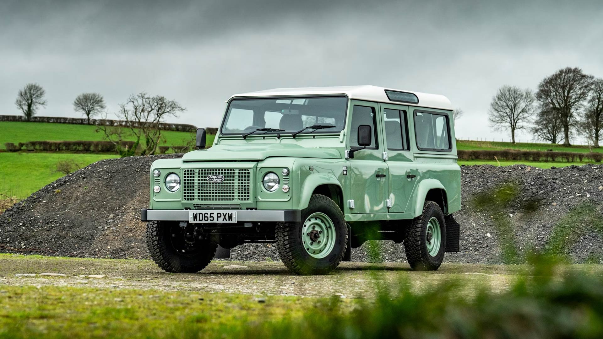 2016 Land Rover Defender 110 Heritage 