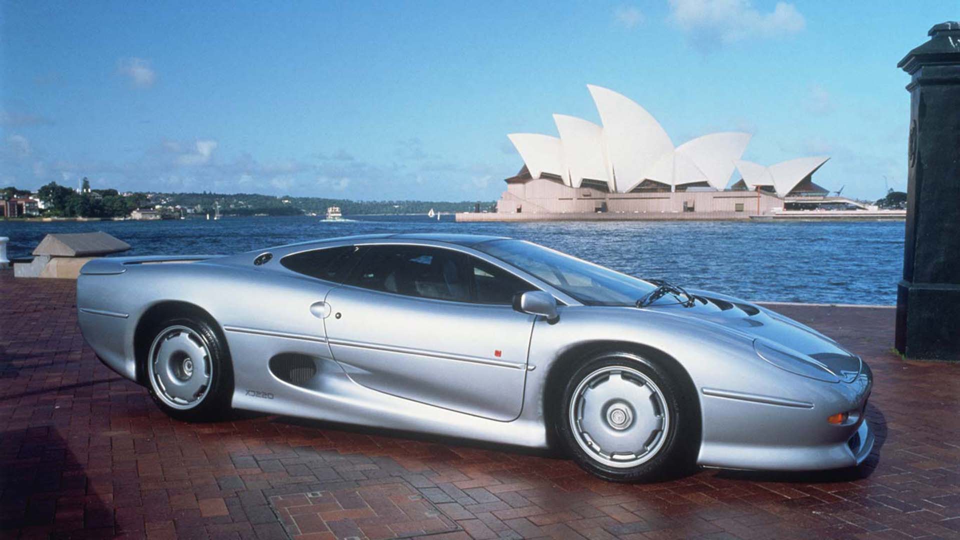 Jaguar XJ220