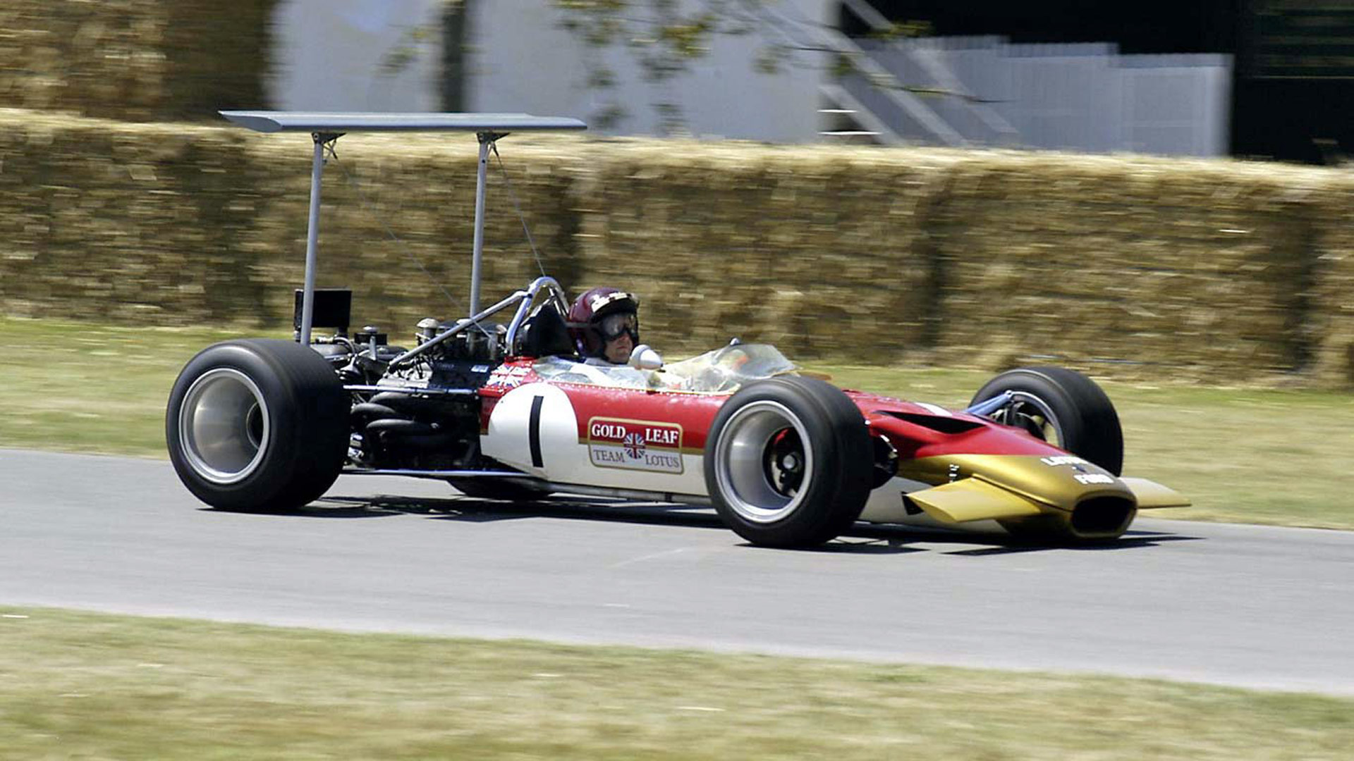 Gold Leaf – Team Lotus