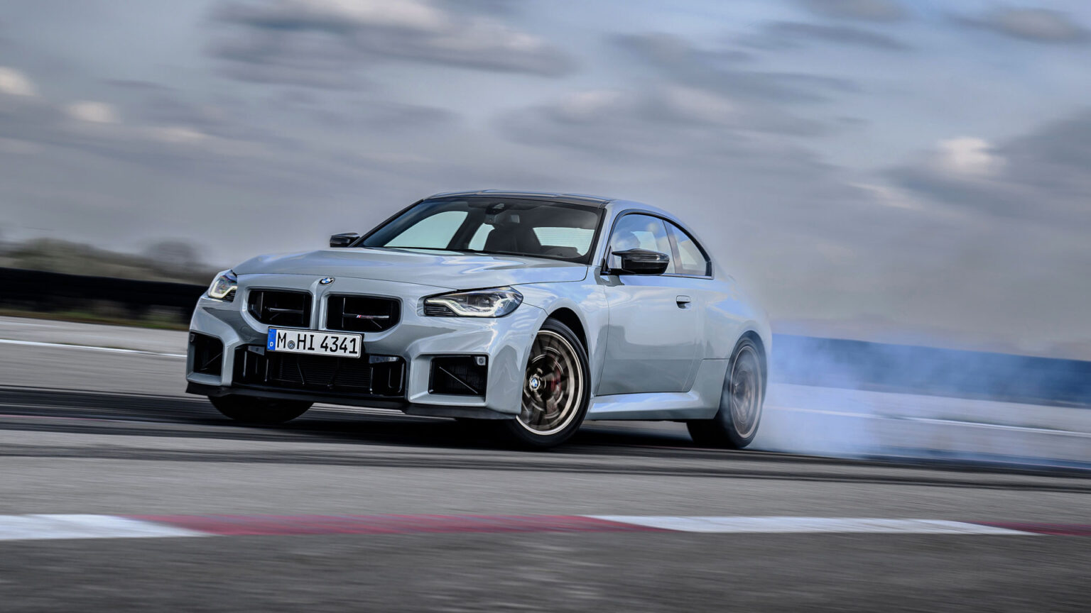 Limited edition BMW M2 CS debuts with 530hp and £87k price tag