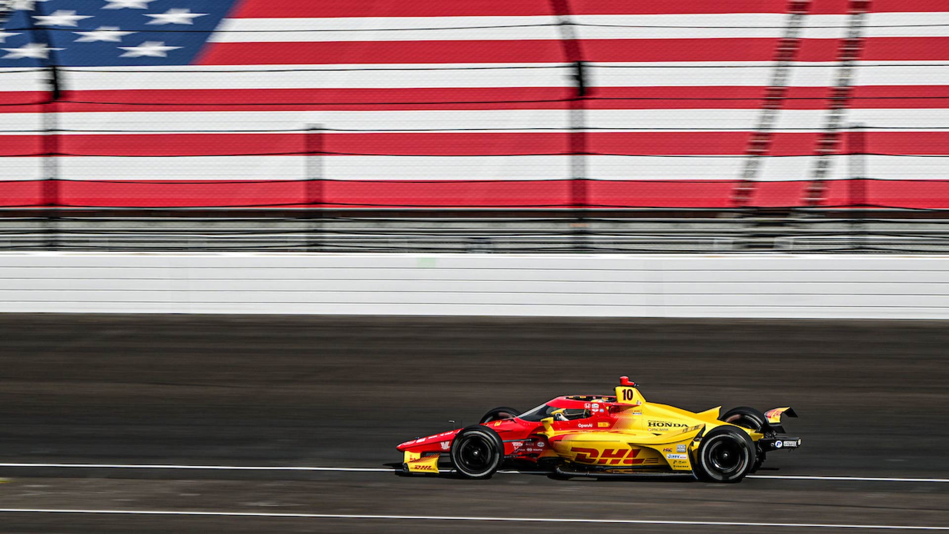 What time does the 2025 Indy 500 start in the UK?