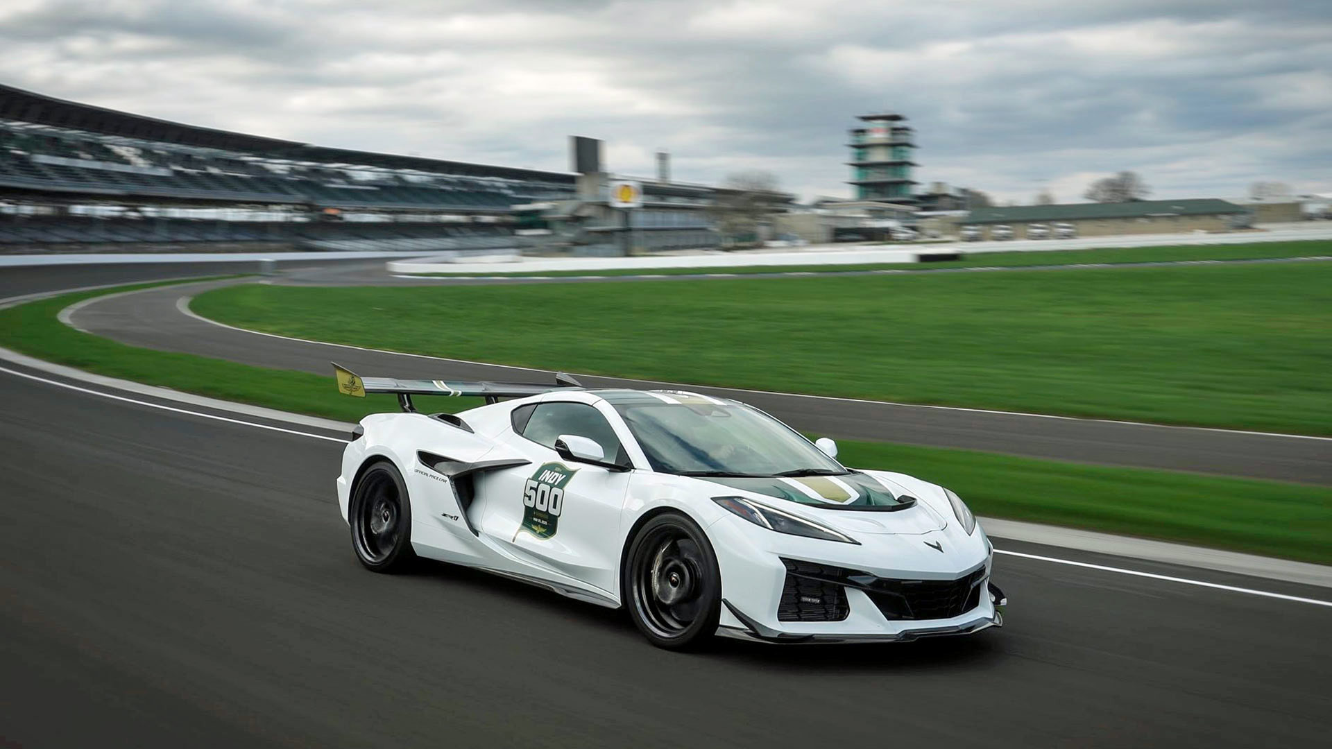 Which pace car is being used for the 2025 Indy 500?