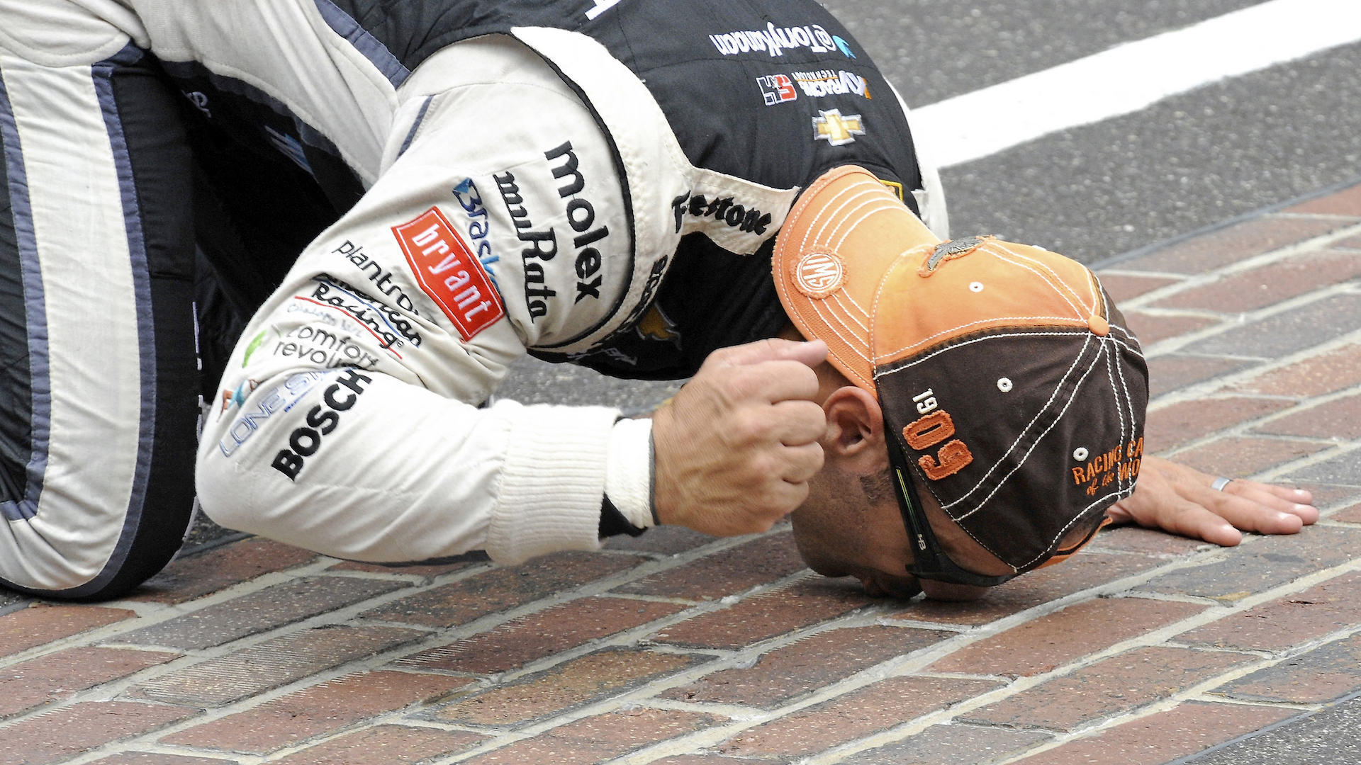 Why does the Indy 500 circuit feature a yard of bricks?
