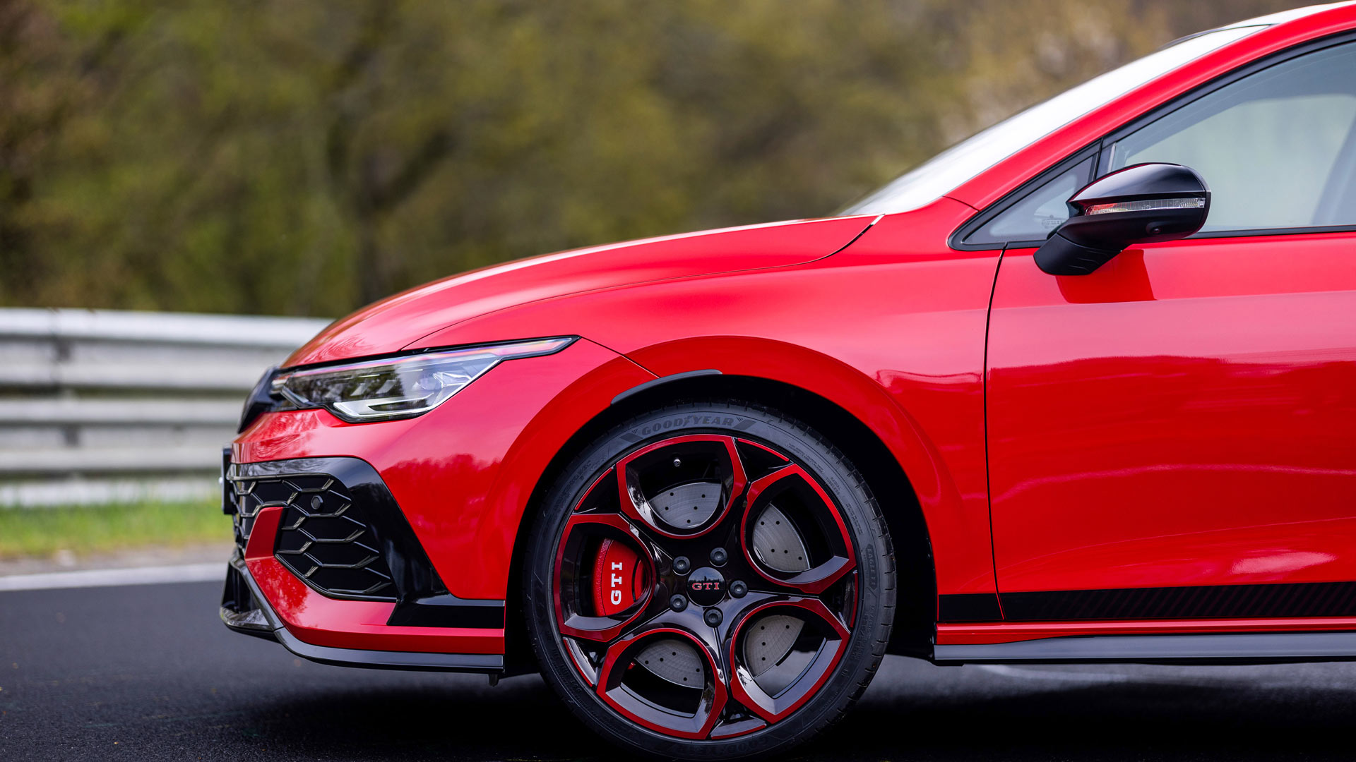 DCC suspension is standard