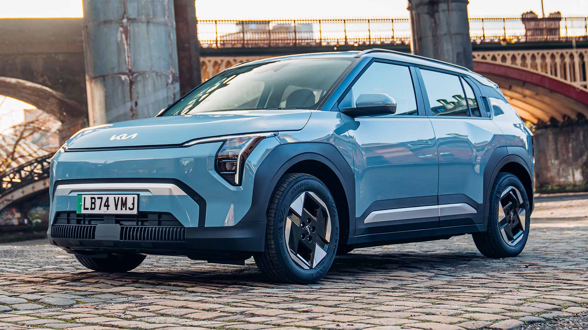 Best Mainstream Electric Car – Kia EV3