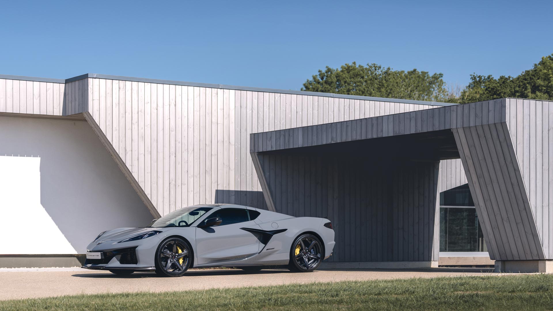 2025 Chevrolet Corvette E-Ray UK