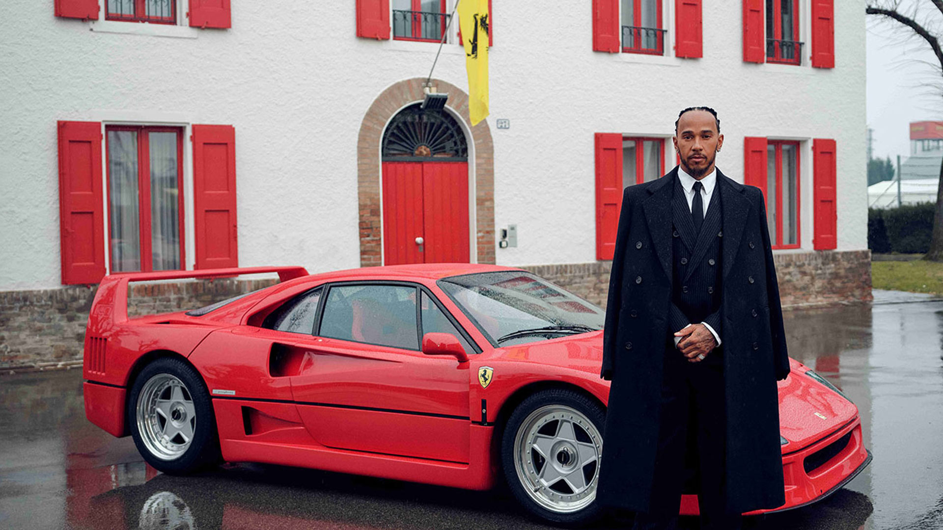 Lewis Hamilton and a Ferrari F40