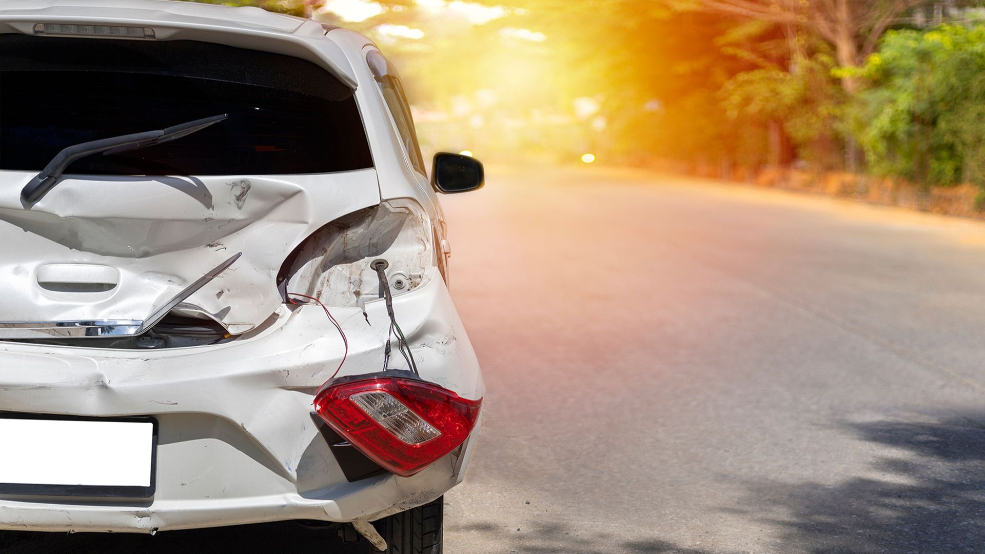 How to avoid damage to your car when parking