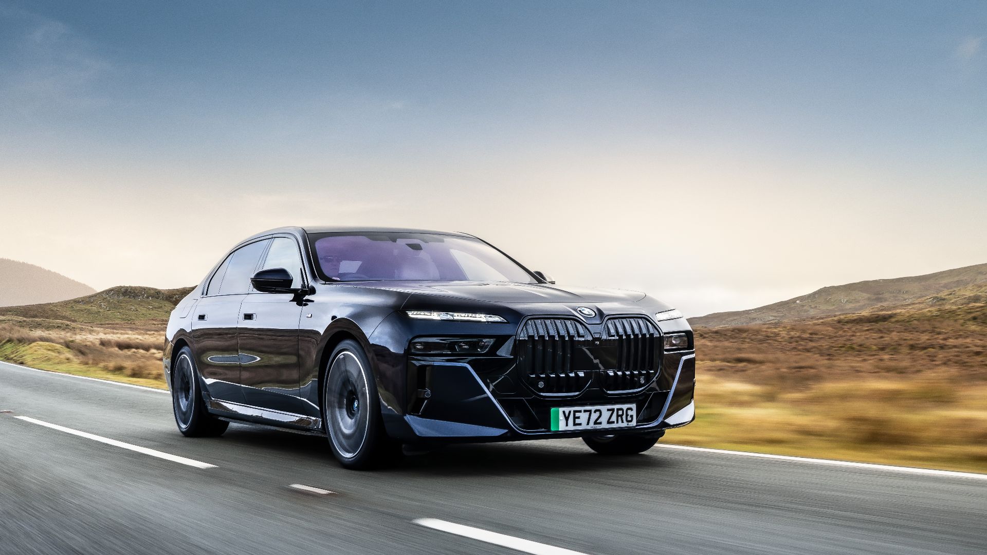 Best luxury cars to buy in 2025