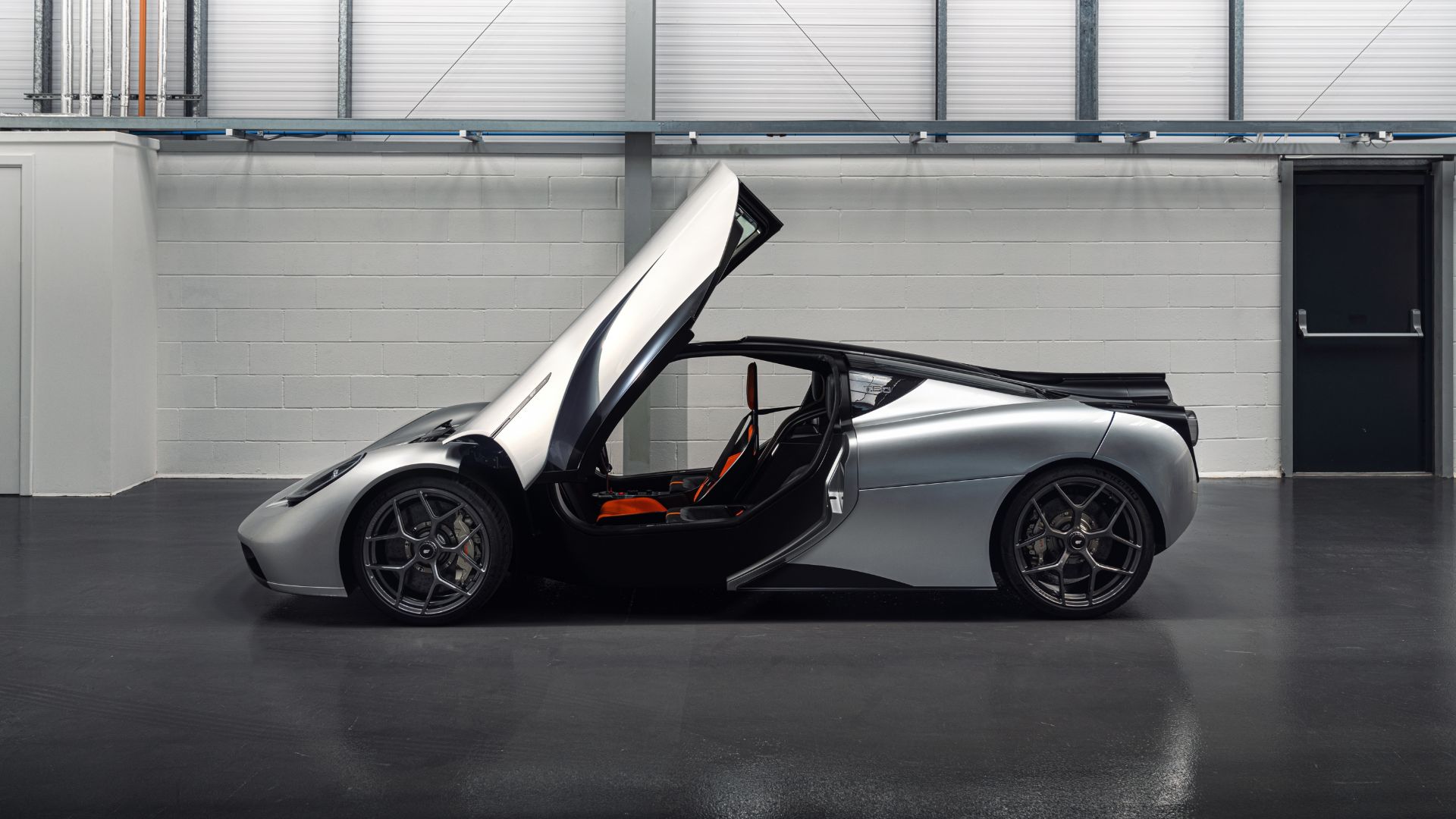 Gordon Murray Automotive T.50 – 230mph