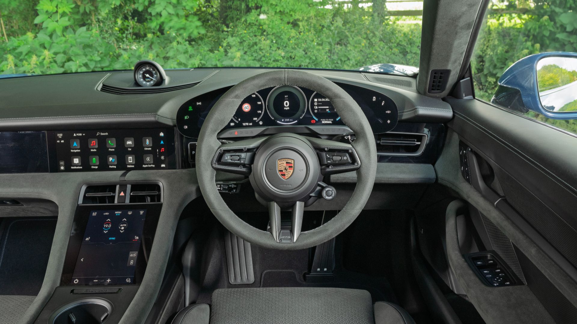 Porsche Taycan GTS Sport Turismo 2025 review Porsche Taycan GTS Sport Turismo 2025 review