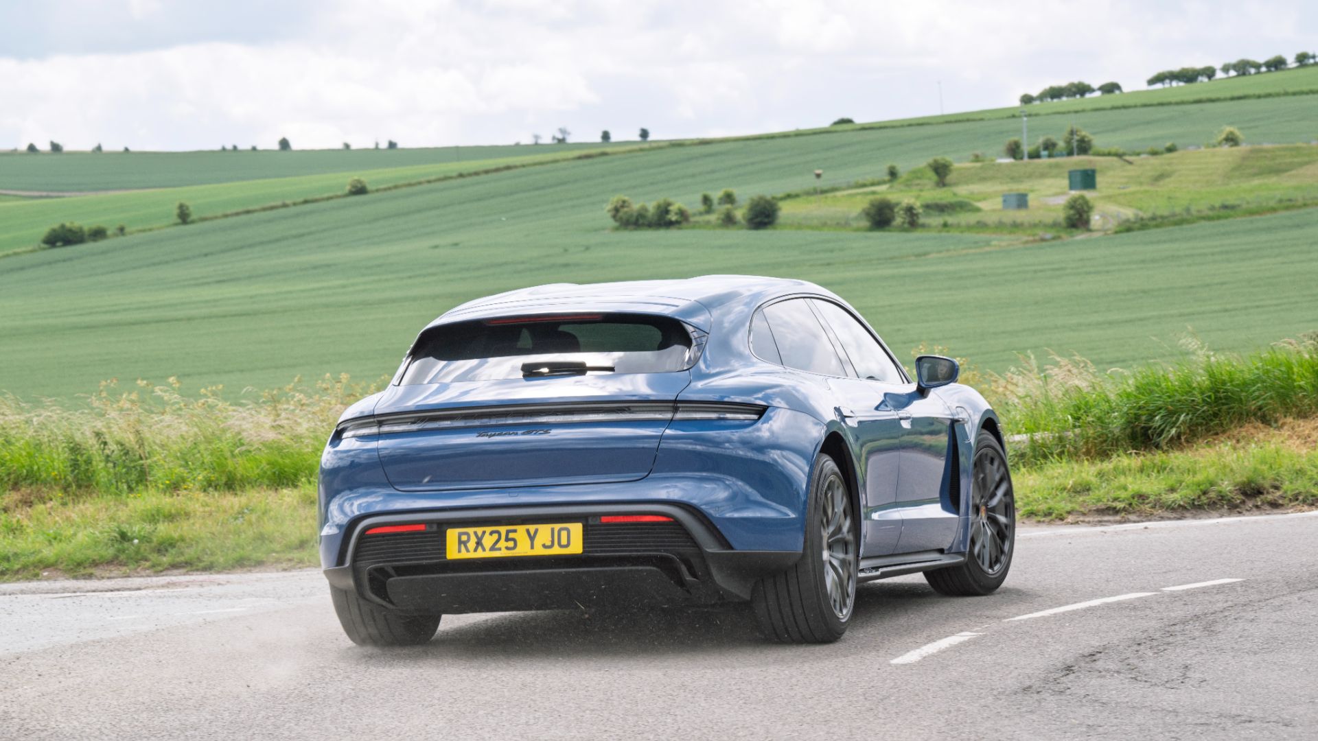 Porsche Taycan GTS Sport Turismo