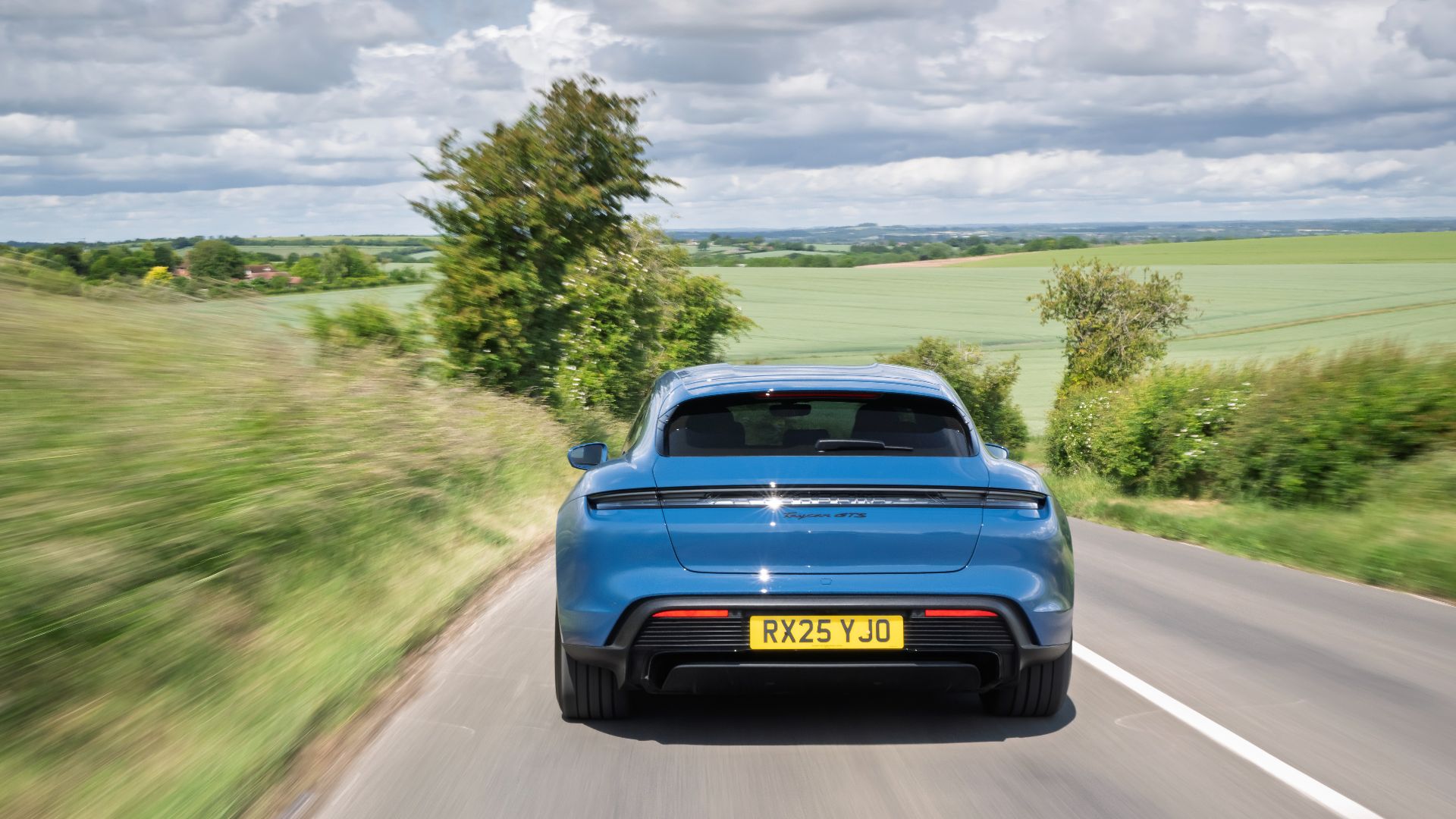 Porsche Taycan GTS Sport Turismo