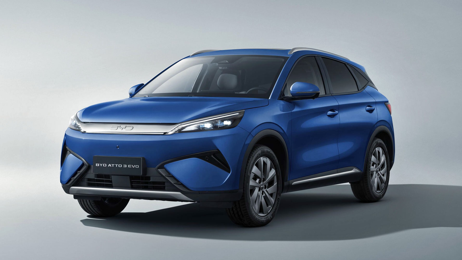 A single battery option with a capacity of 78.4kWh means the BYD Atto 3 Evo can cover up to 317 miles when fully charged