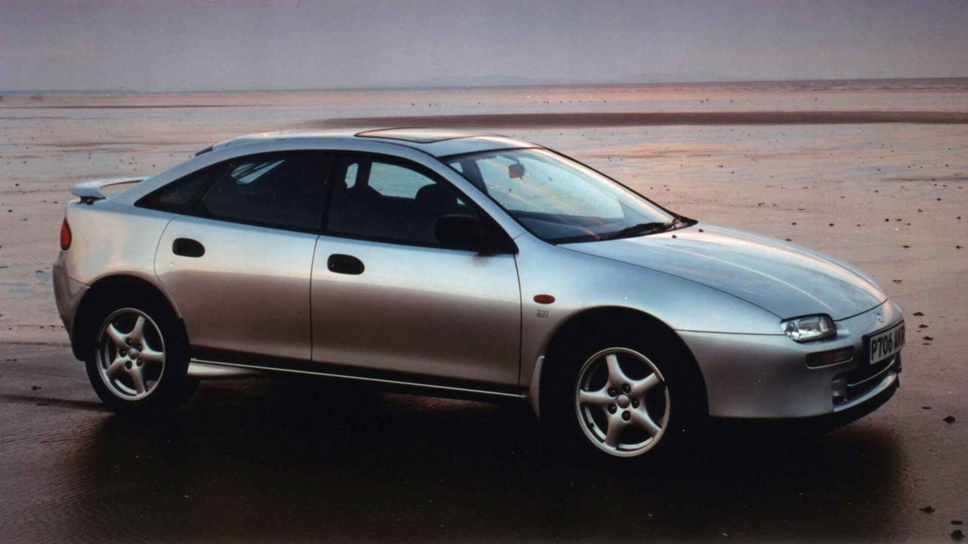 Mazda 323