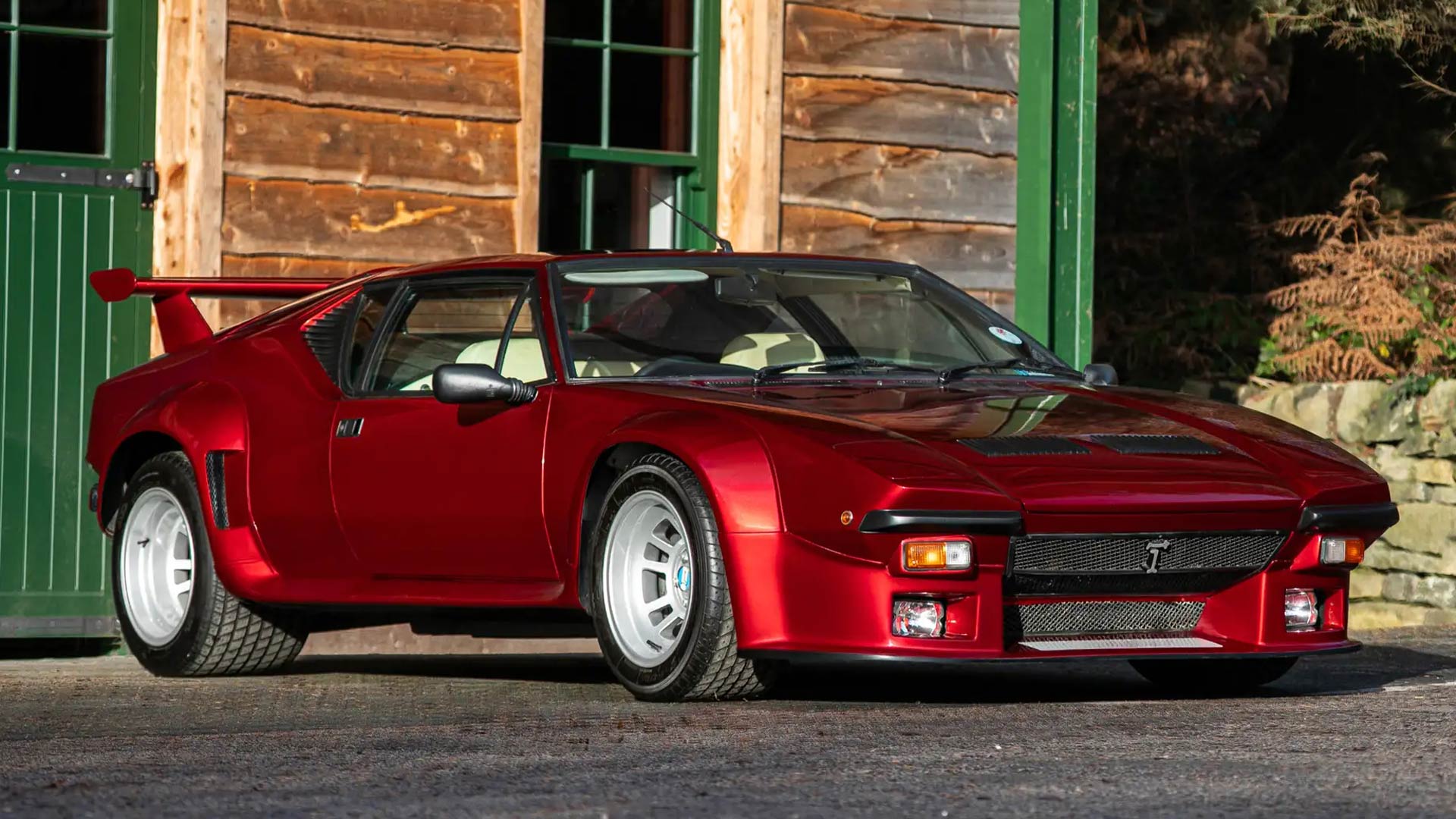 1984 De Tomaso Pantera GT5