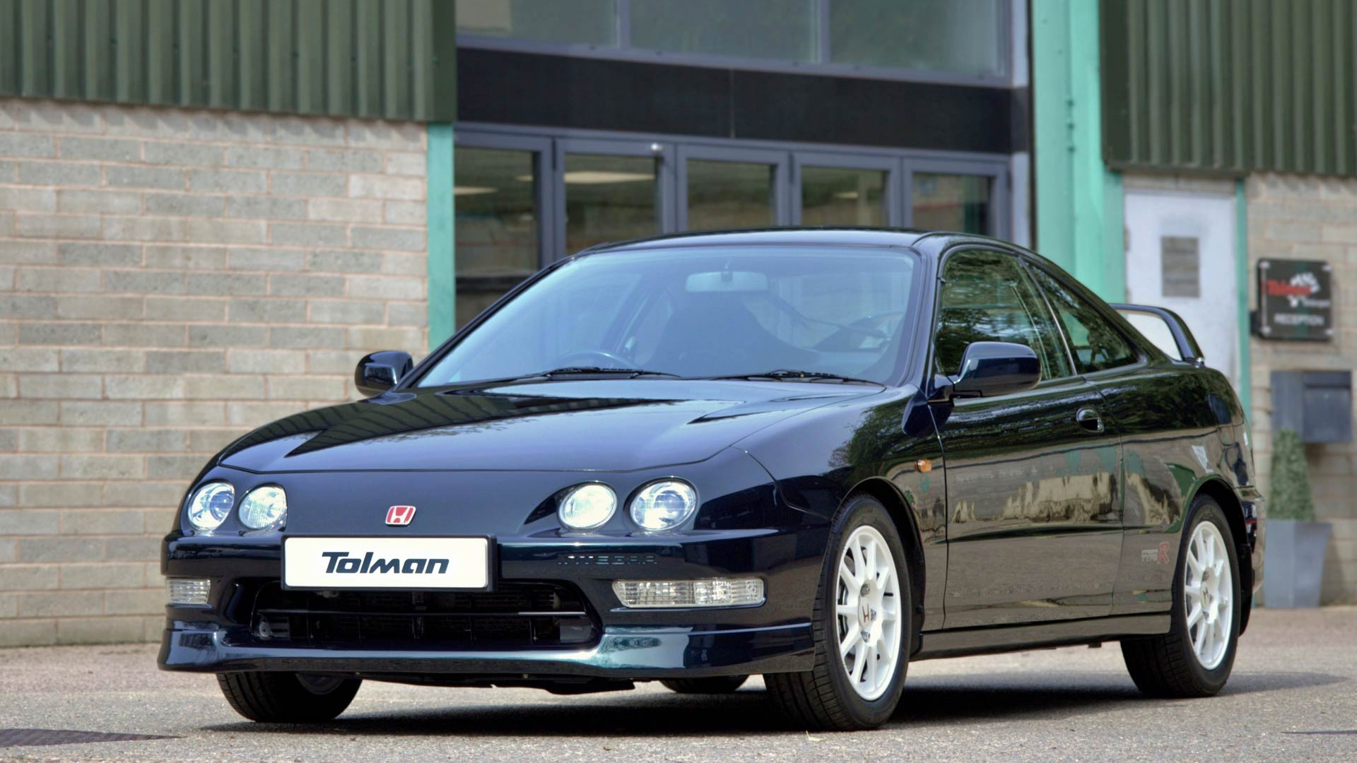 Tolman Motorsport builds Honda Integra Type R DC2 restomod