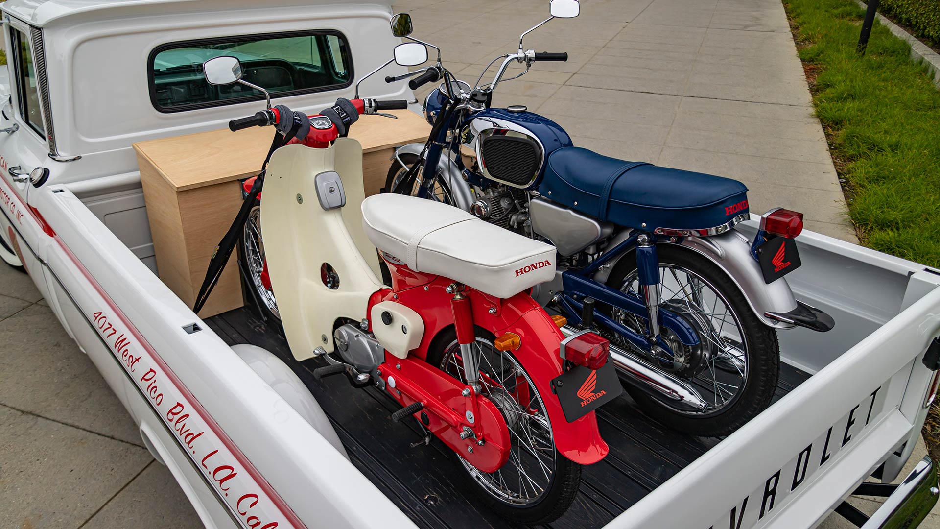 Honda Super Cub 50 and Honda CB160