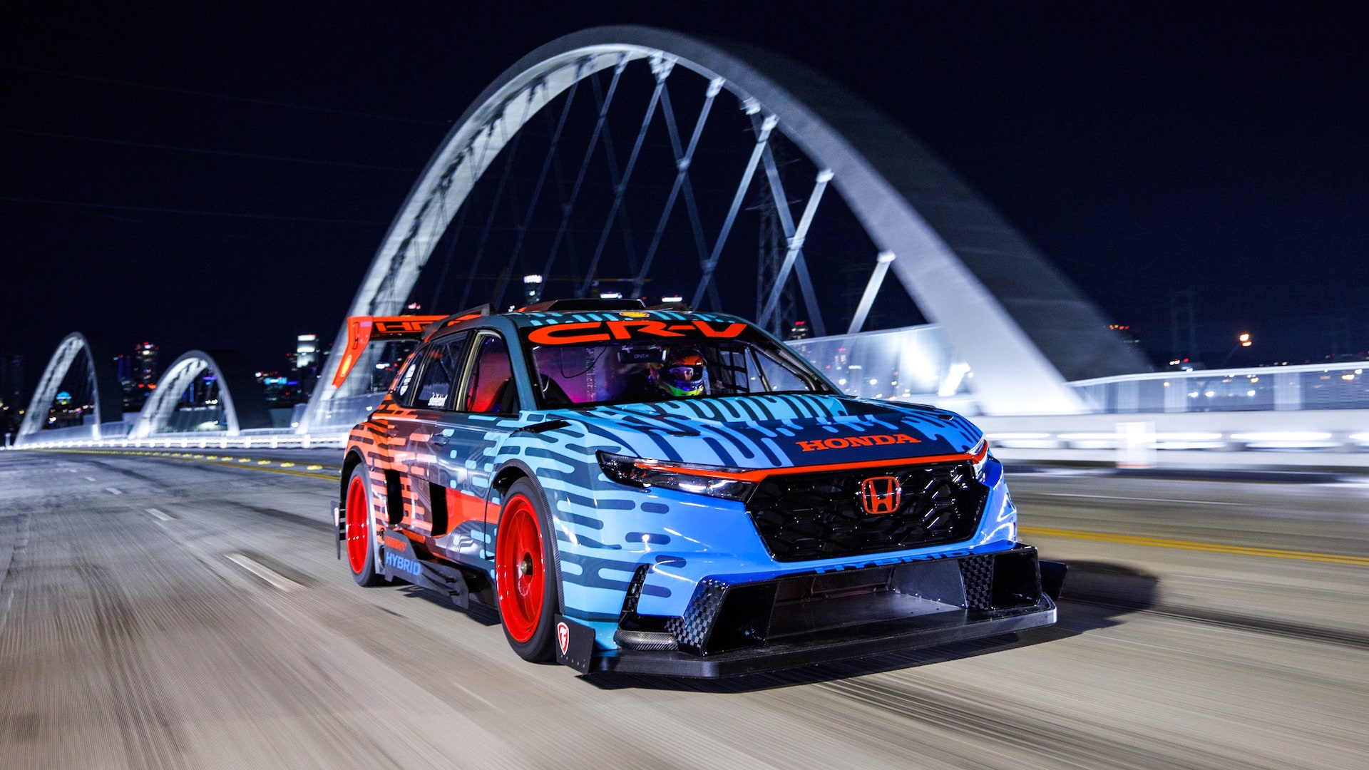 Honda creates the ultimate CR-V Hybrid Racer