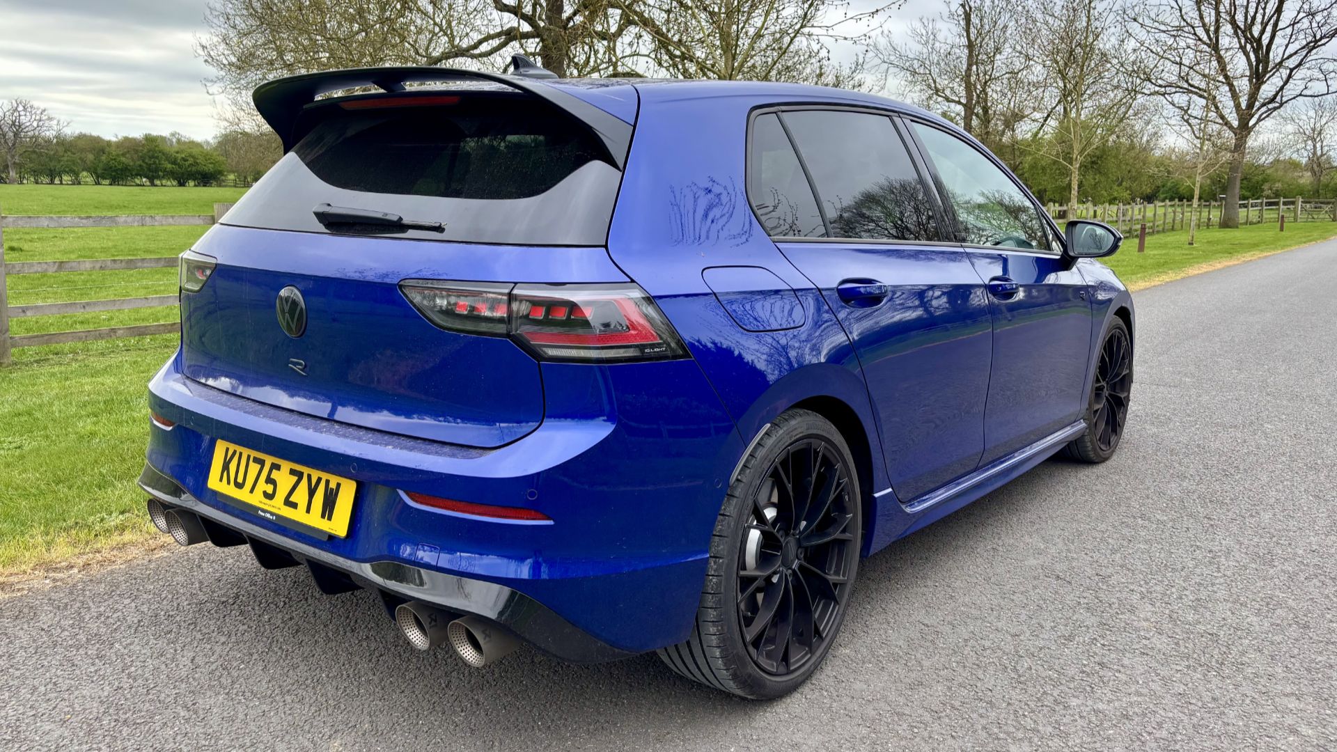 Volkswagen Golf R