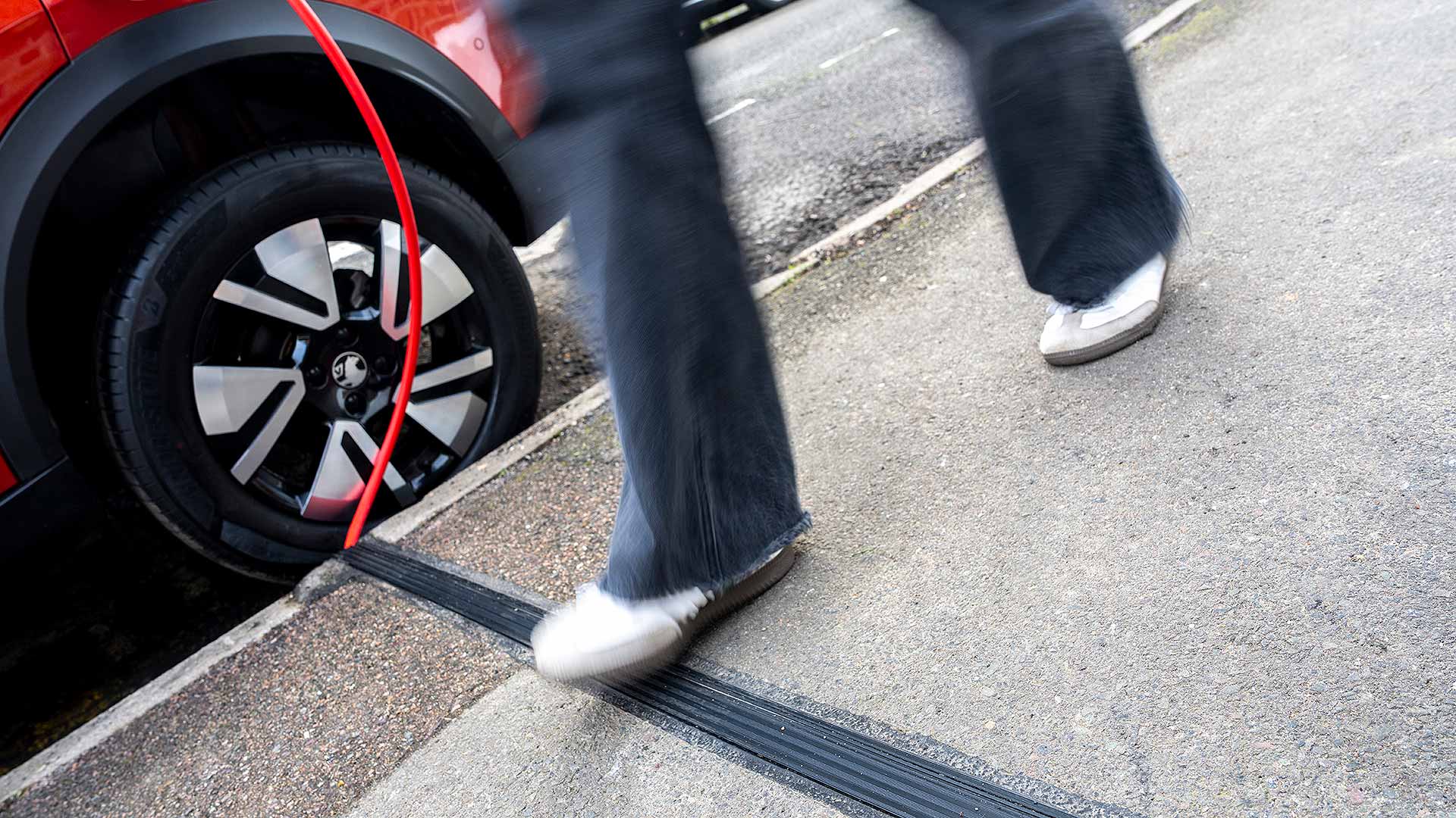 Vauxhall Kerbo Charge cross-pavement charging