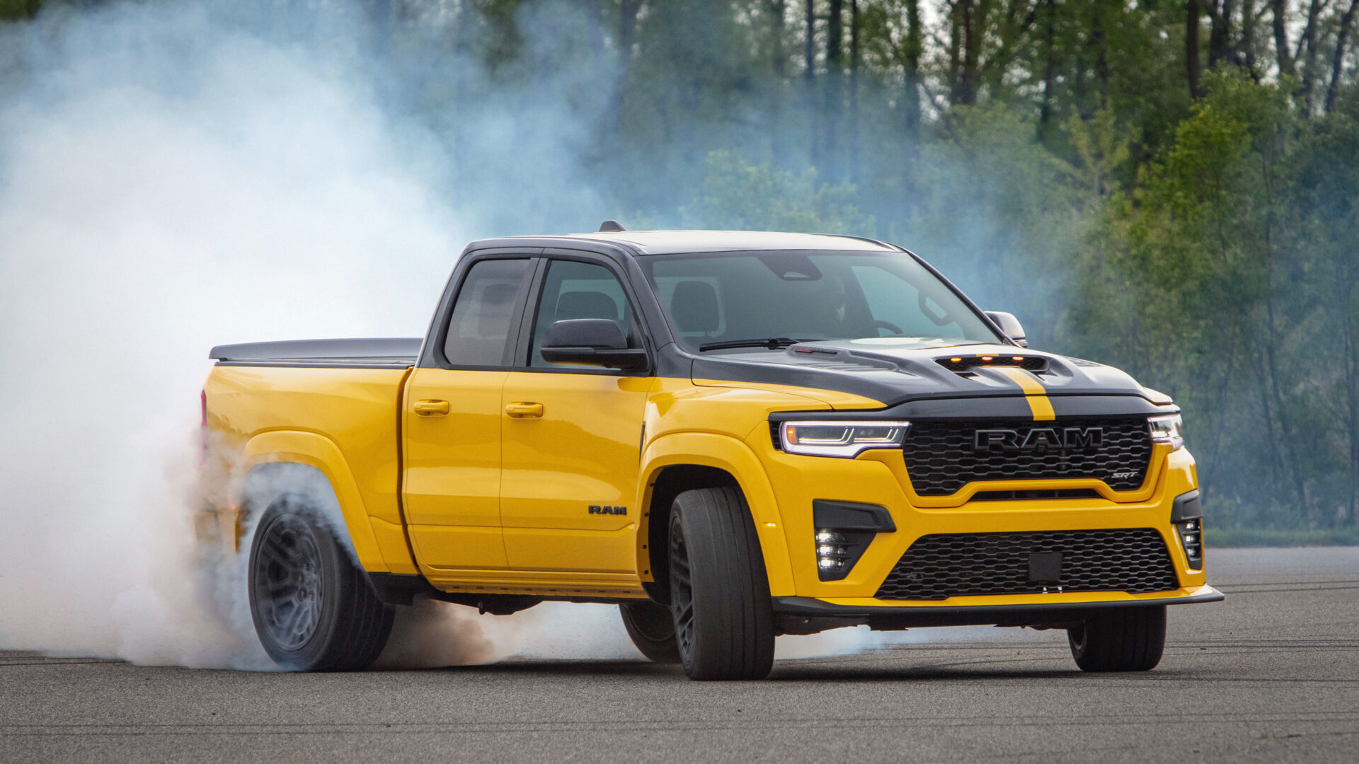The flagship 2027 Ram 1500 Rumble Bee SRT features a supercharged 6.2-liter Hemi V-8, generating 777 horsepower