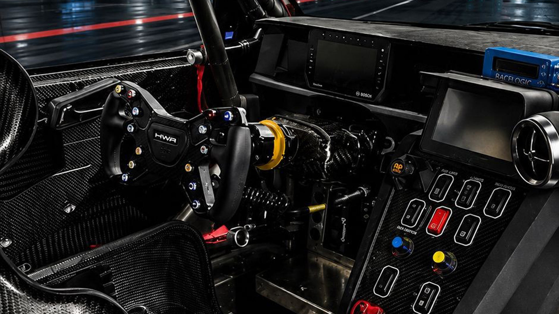 HWA Evo R Track Day Car