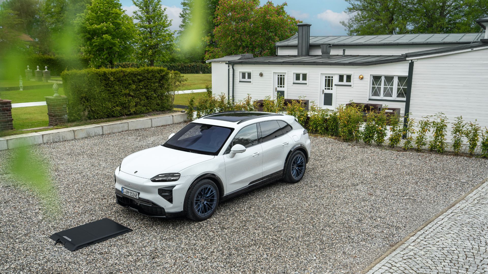 Porsche Cayenne Coupe Turbo Electric