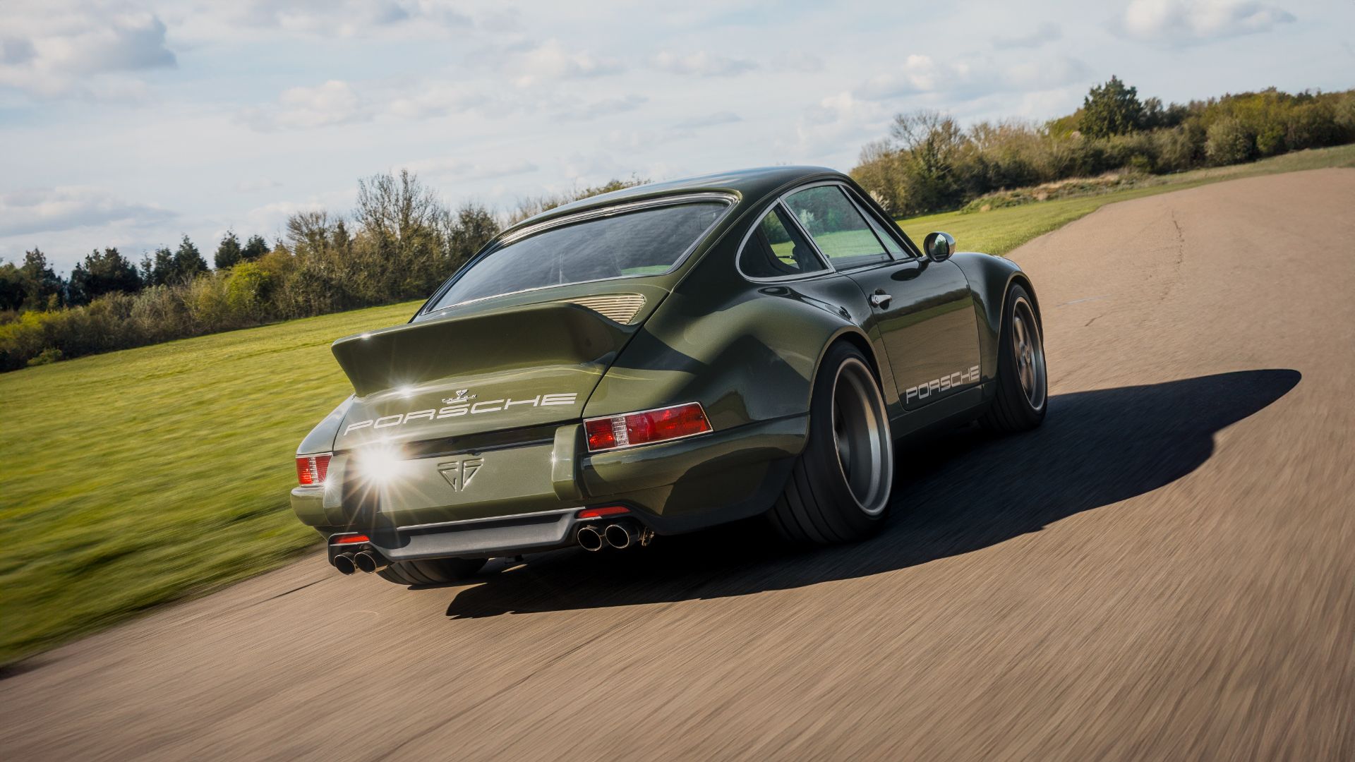 Theon Design Porsche 911