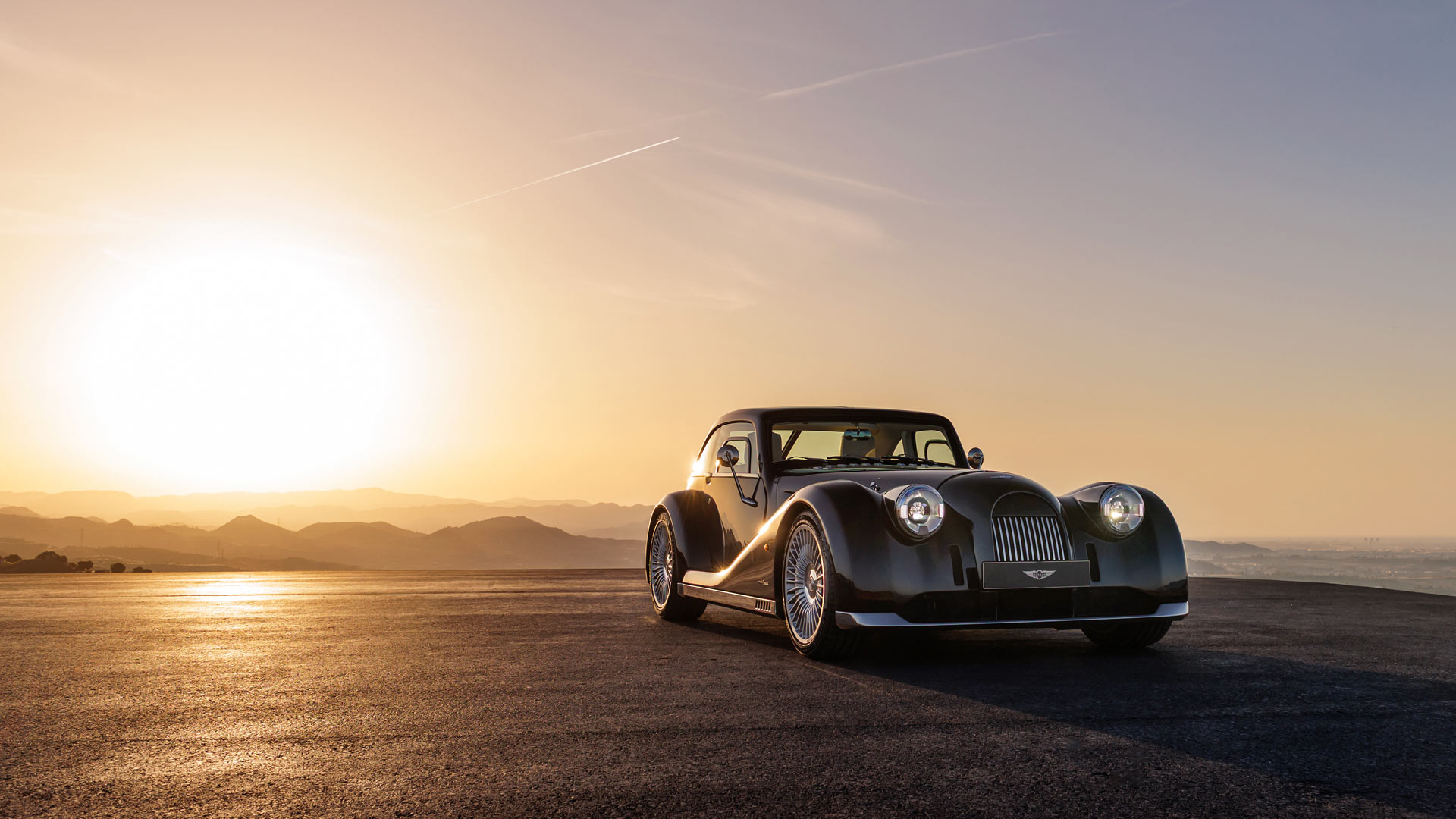 The Morgan Midsummer Coupe has been designed with all-year usage in mind, the new roof also brings dramatic proportions