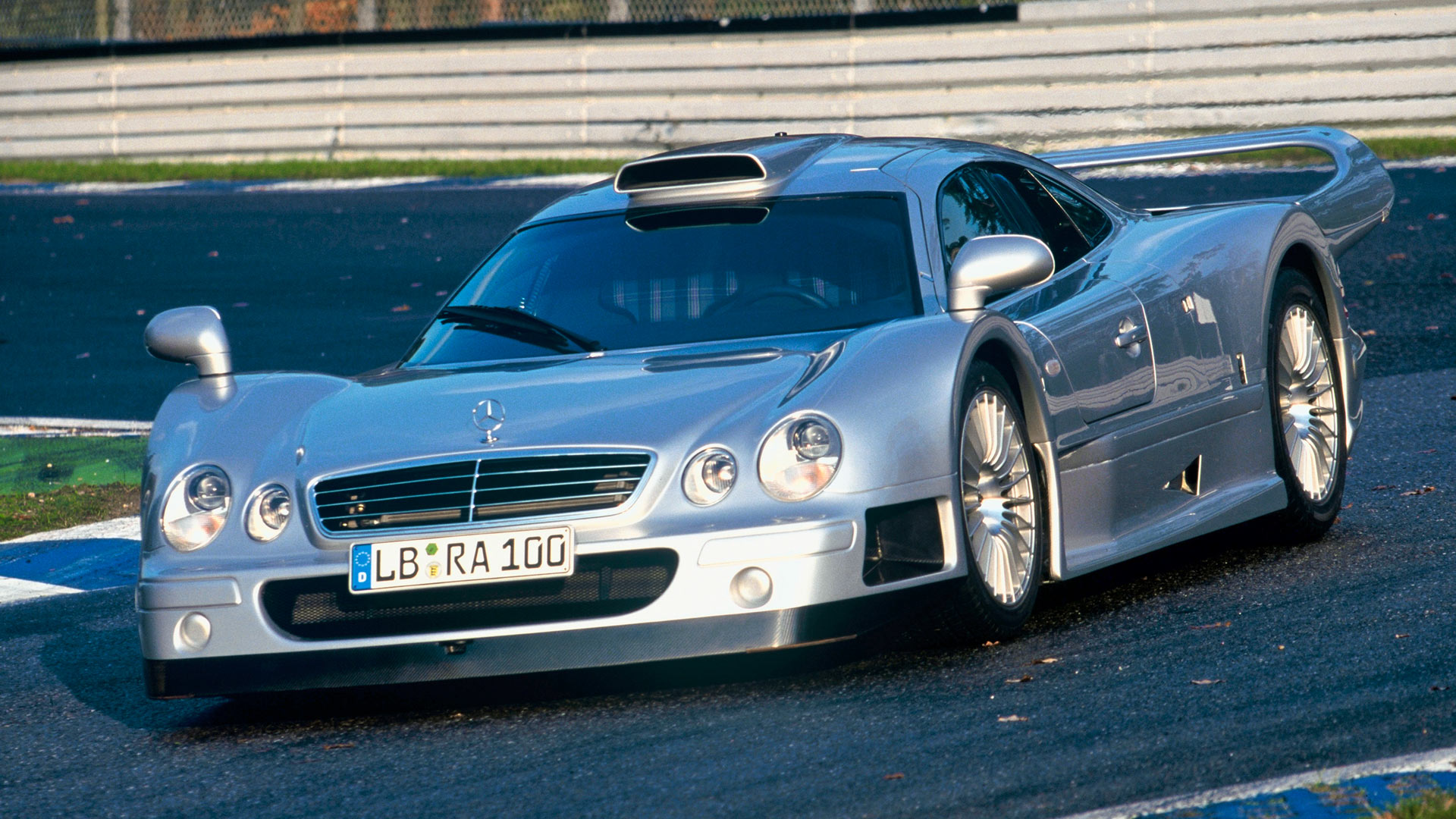 1998 Mercedes-Benz CLK GTR Strassenversion