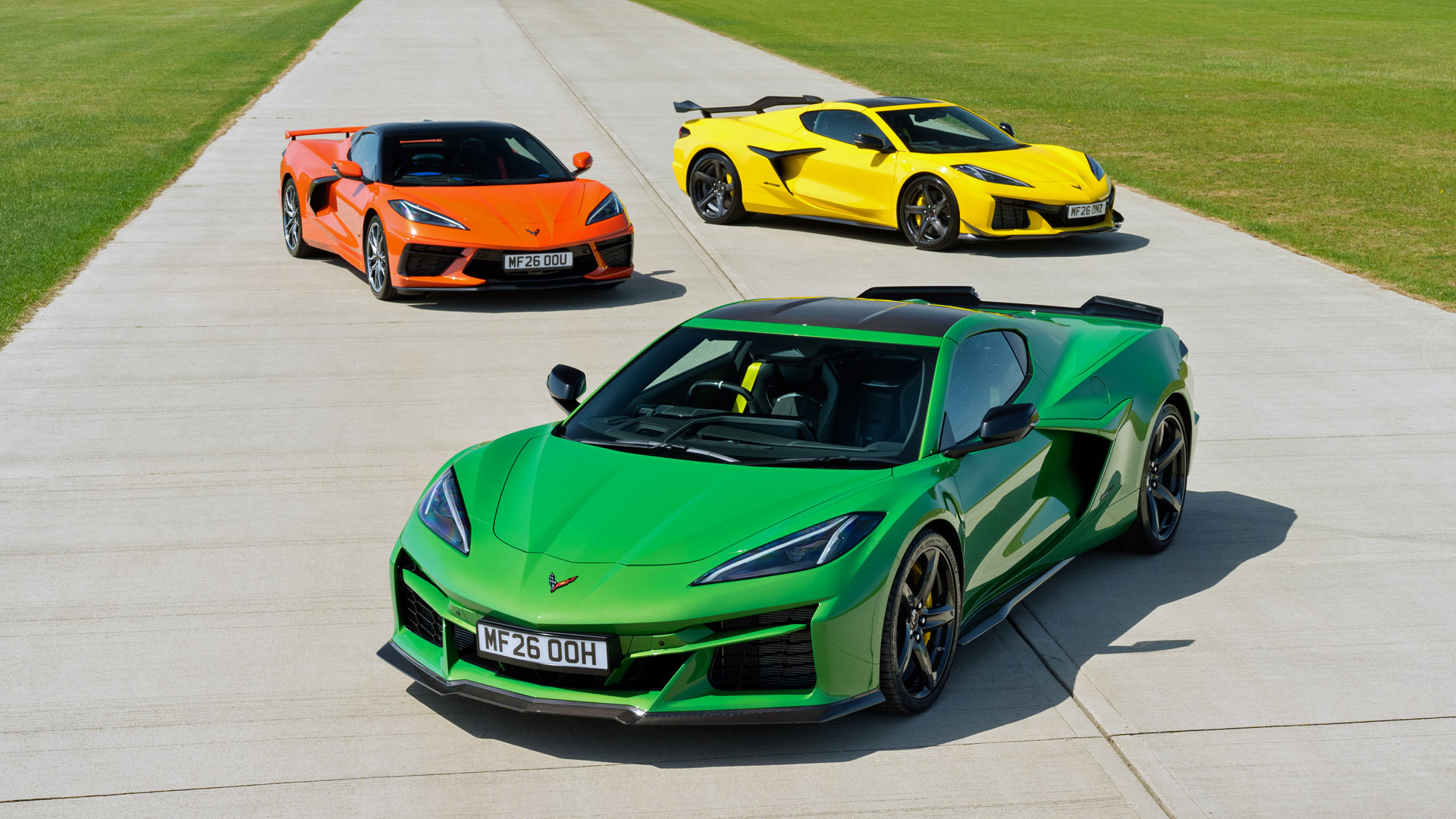 Blade Silver Metallic, and eye-catching Roswell Green, are the two new paint colours added to the UK Corvette model range